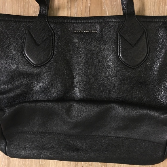 ❤️Sold❤️Marc Jacobs Black Leather Tote Bag - Picture 6 of 7